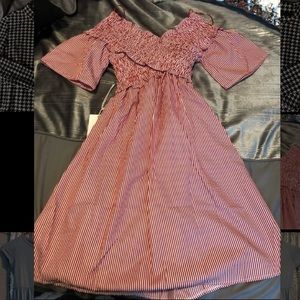 Red striped dress! ❤️